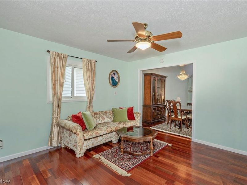 1300 Giesse Drive, Mayfield Heights, OH 44124 Photo 10