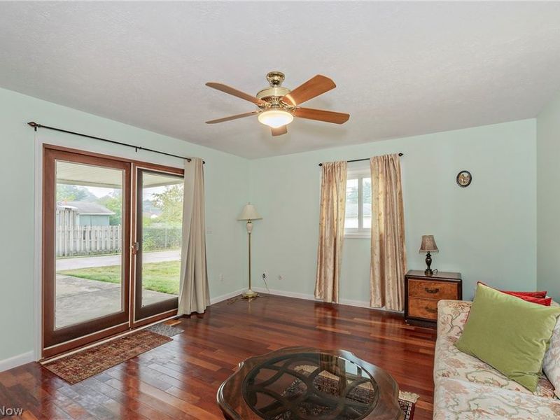 1300 Giesse Drive, Mayfield Heights, OH 44124 Photo 12
