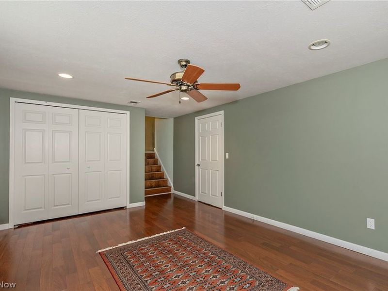 1300 Giesse Drive, Mayfield Heights, OH 44124 Photo 33