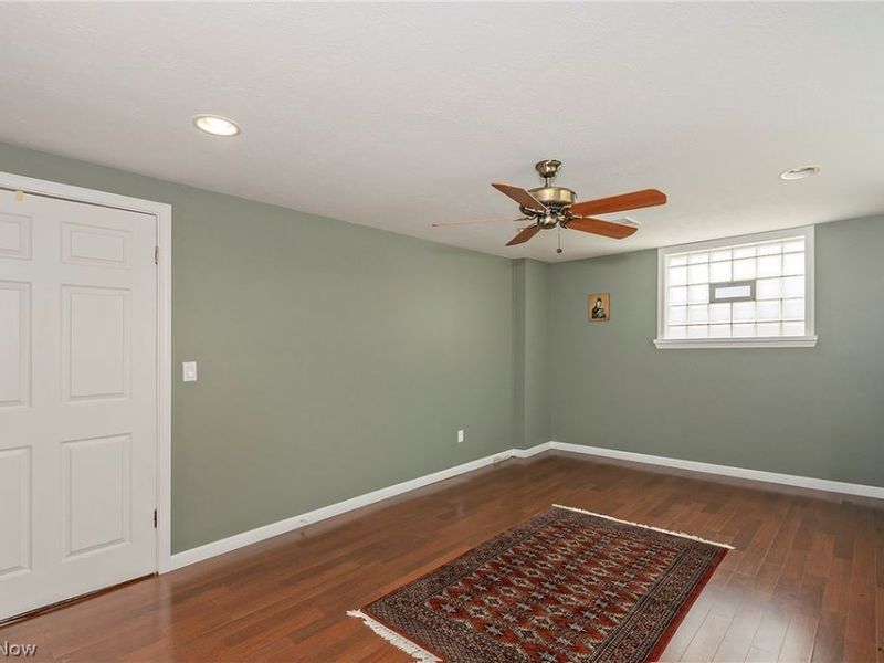 1300 Giesse Drive, Mayfield Heights, OH 44124 Photo 34