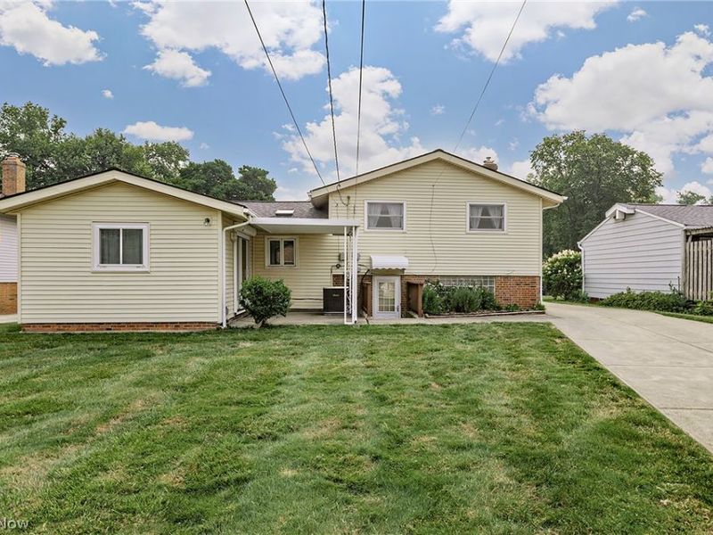 1300 Giesse Drive, Mayfield Heights, OH 44124 Photo 45