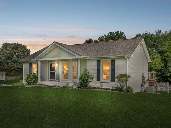 1990 Waywick Dr , Clarksville, TN 37043