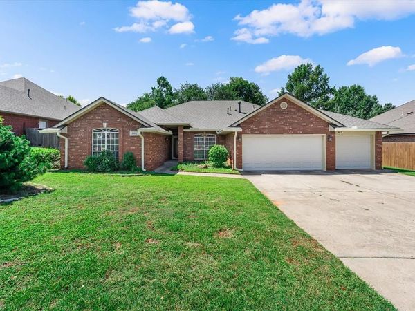 4104 Devon Drive, Edmond, OK 73034