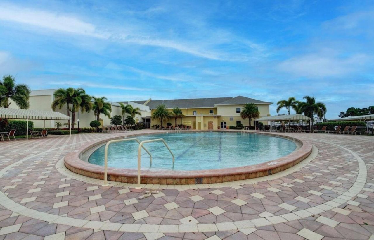 361 Windsor P, West Palm Beach, FL 33417 Photo