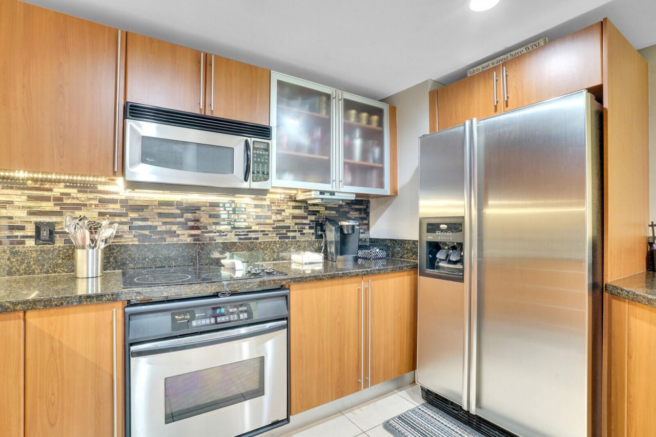 610 Clematis Street, Unit 401, West Palm Beach, FL 33401 Photo