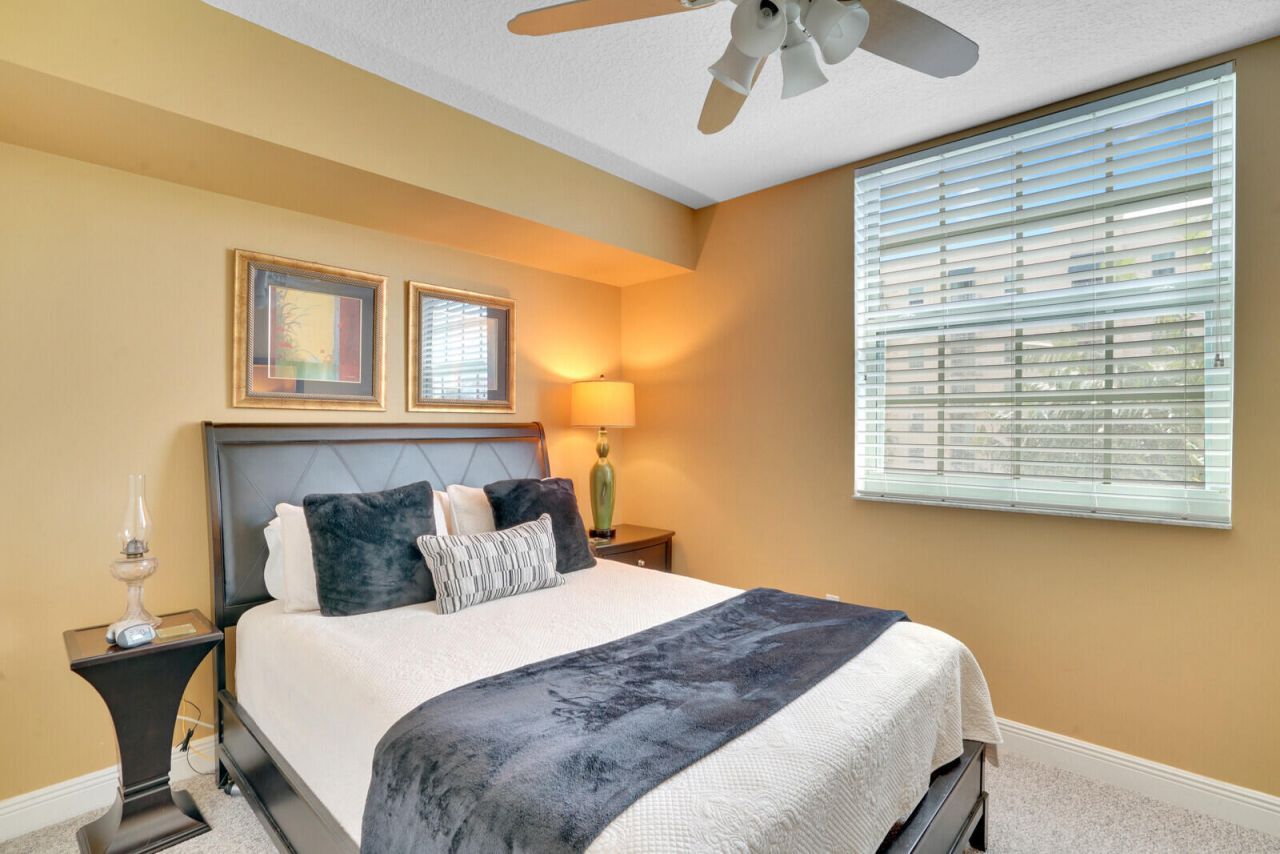 610 Clematis Street, Unit 401, West Palm Beach, FL 33401 Photo