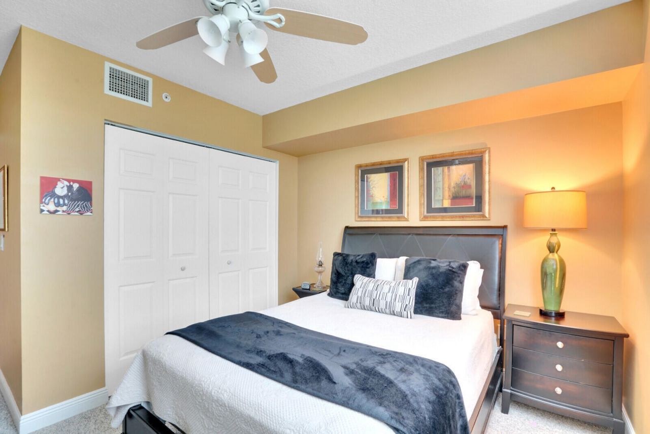 610 Clematis Street, Unit 401, West Palm Beach, FL 33401 Photo