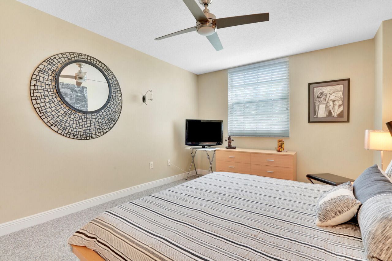 610 Clematis Street, Unit 401, West Palm Beach, FL 33401 Photo