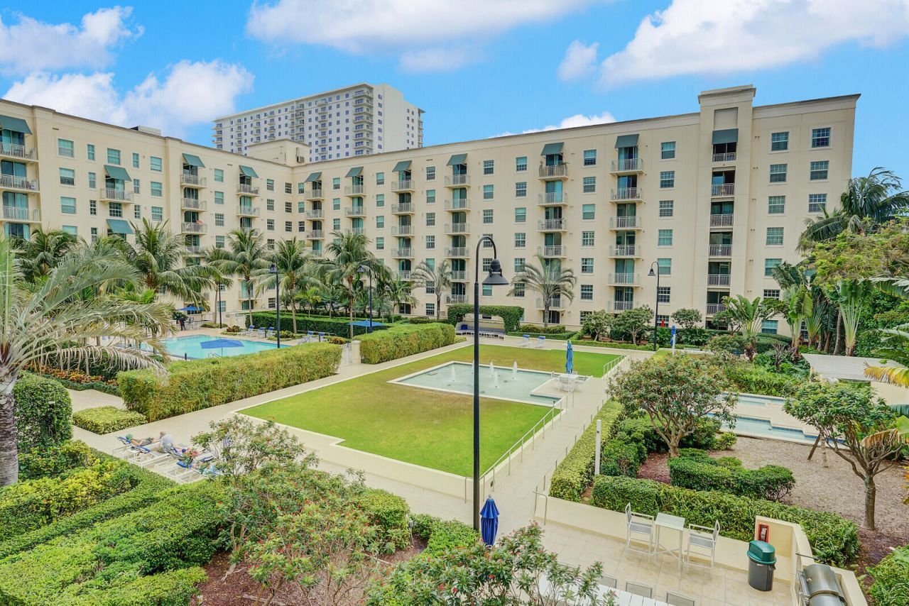 610 Clematis Street, Unit 401, West Palm Beach, FL 33401 Photo