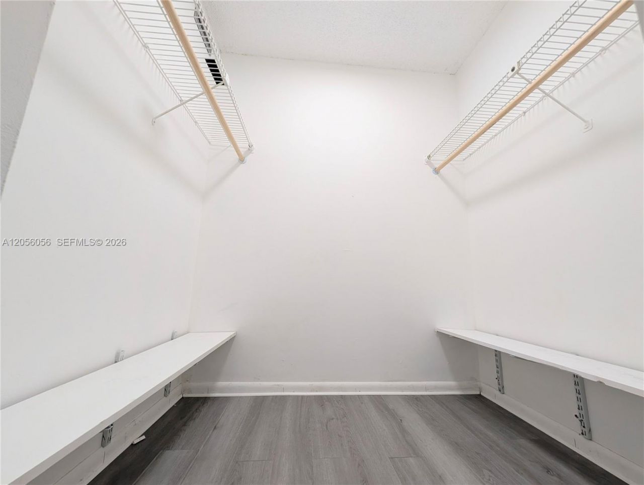 310 Lakeview Dr, Unit 105, Weston, FL 33326 Photo