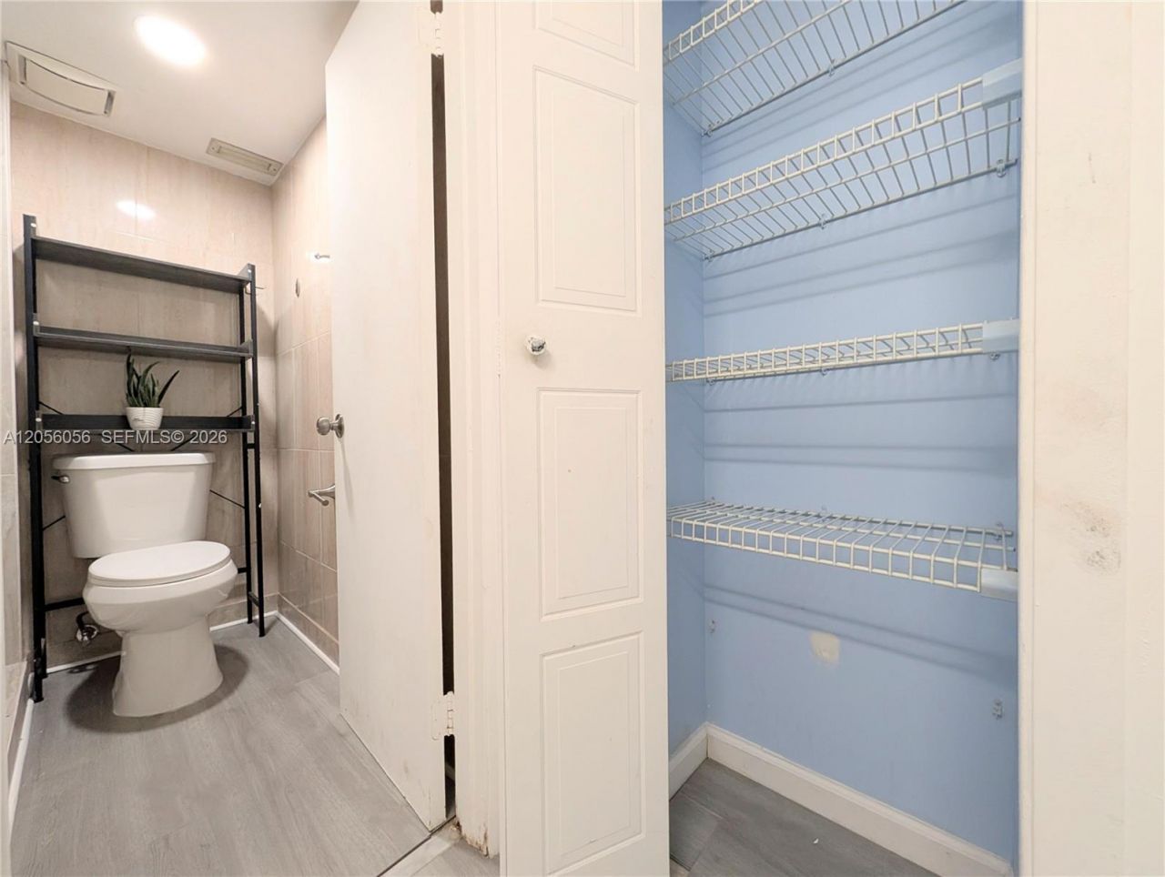 310 Lakeview Dr, Unit 105, Weston, FL 33326 Photo