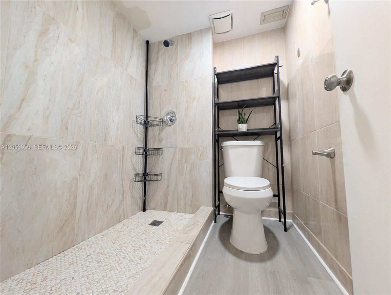 310 Lakeview Dr, Unit 105, Weston, FL 33326 Photo