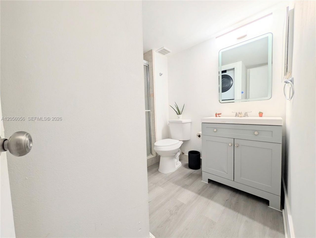310 Lakeview Dr, Unit 105, Weston, FL 33326 Photo