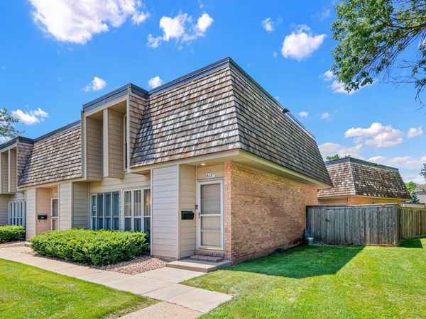 6487 Barrie Road, Edina, MN 55435
