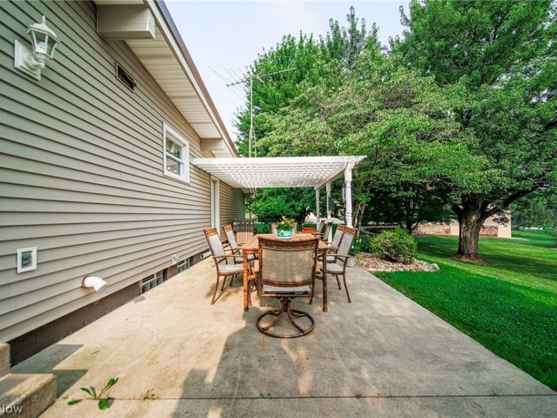 14104 Nussbaum Road, Dalton, OH 44618 Photo 11