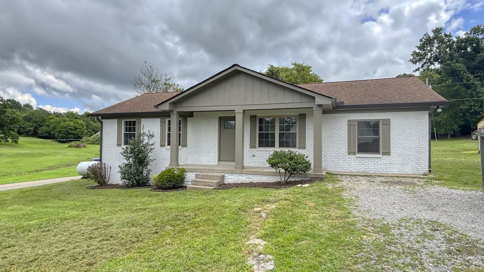 210 Crenshaw Rd , Hartsville, TN 37074 Main Photo