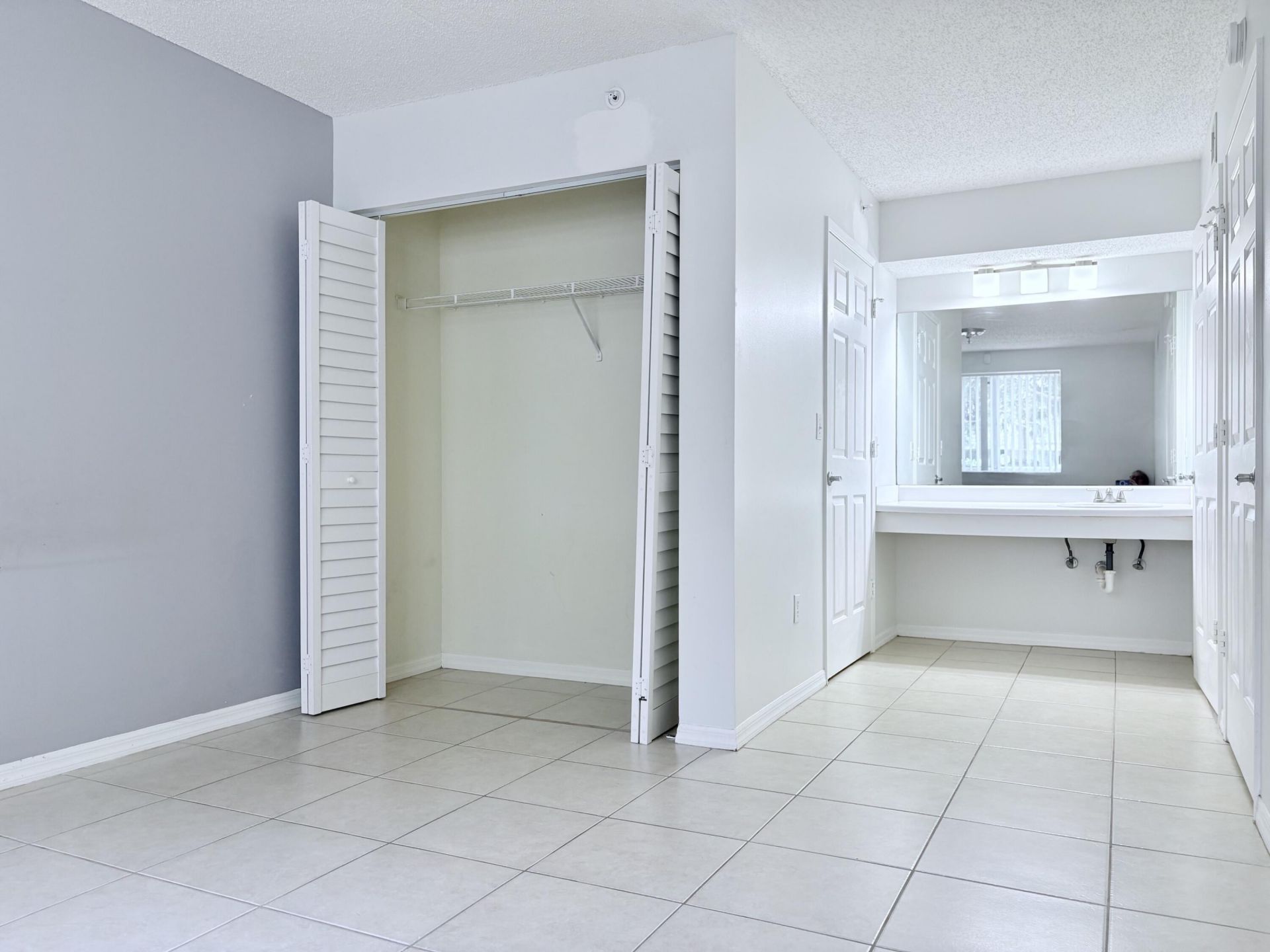 2640 S University Drive S, Unit 127, Davie, FL 33328 Photo