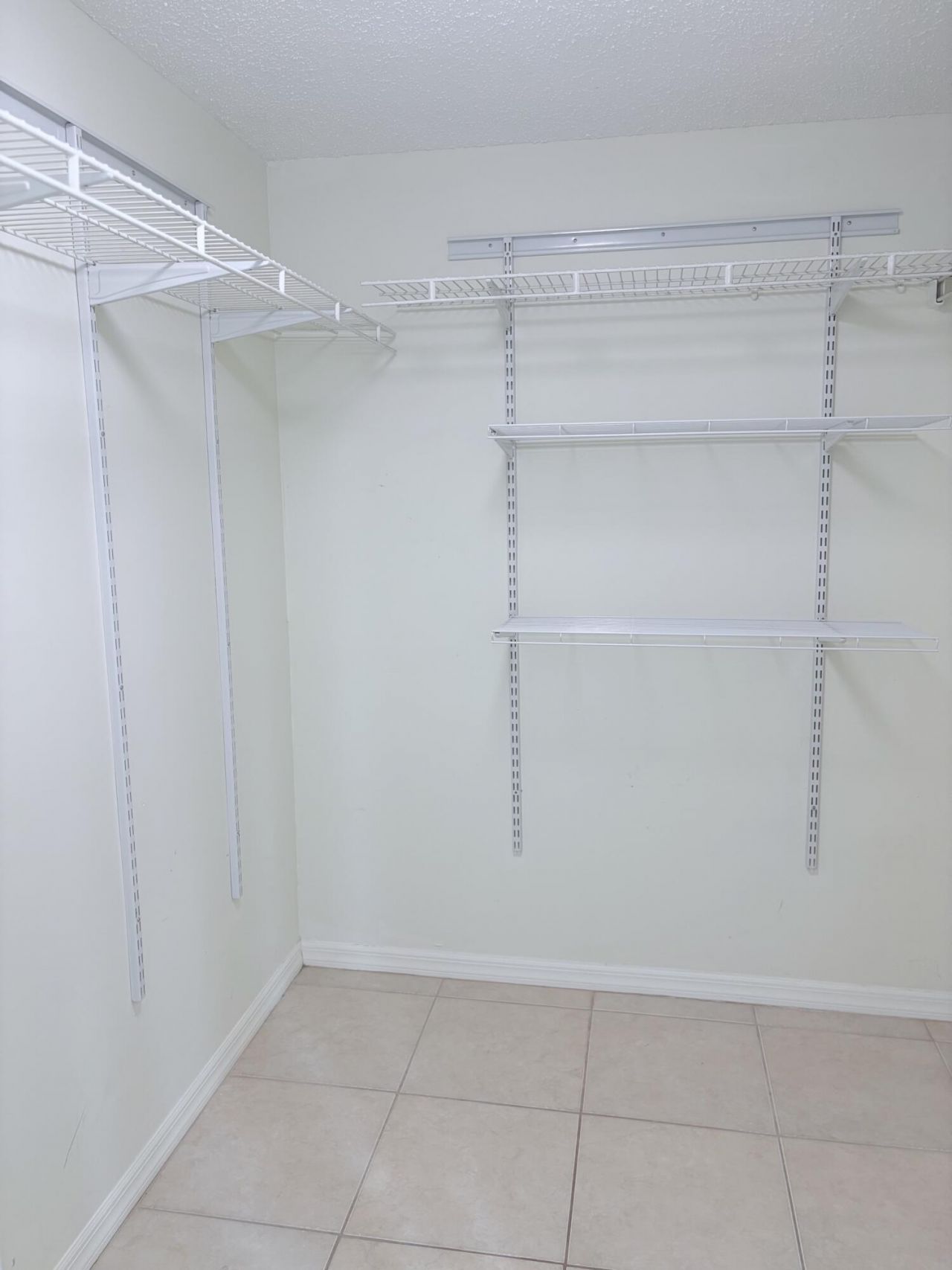 2640 S University Drive S, Unit 127, Davie, FL 33328 Photo
