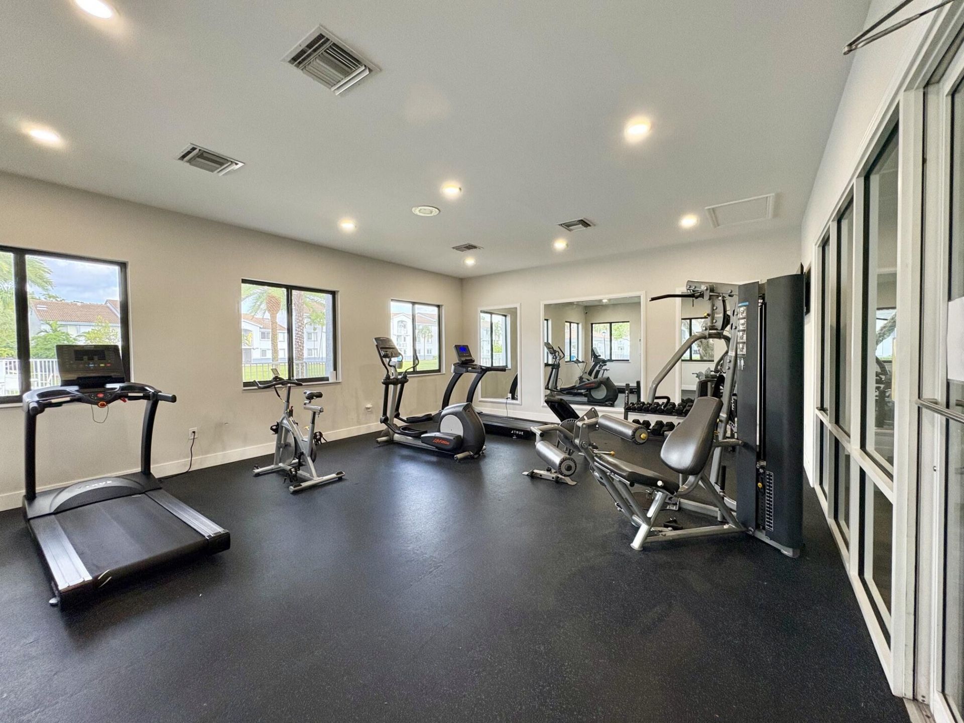 2640 S University Drive S, Unit 127, Davie, FL 33328 Photo