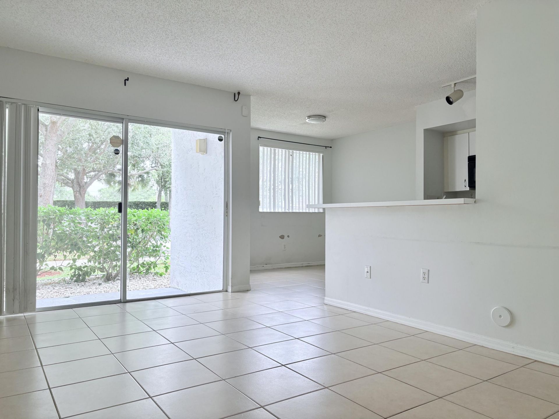 2640 S University Drive S, Unit 127, Davie, FL 33328 Photo