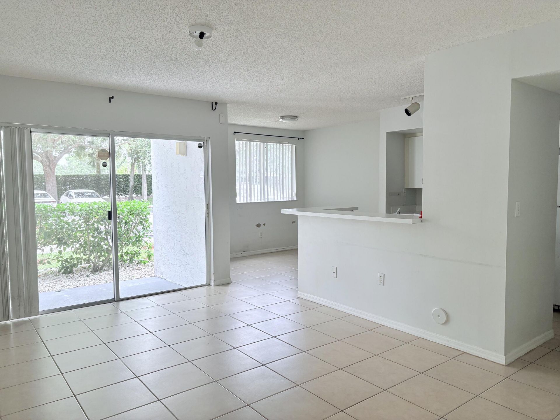 2640 S University Drive S, Unit 127, Davie, FL 33328 Photo
