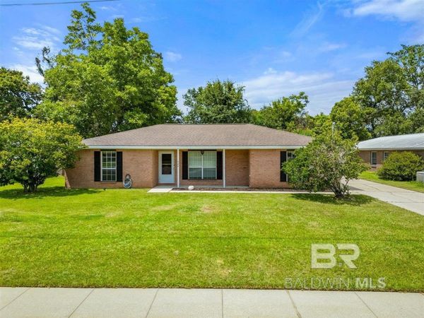 522 W Ariel Avenue, Foley, AL 36535