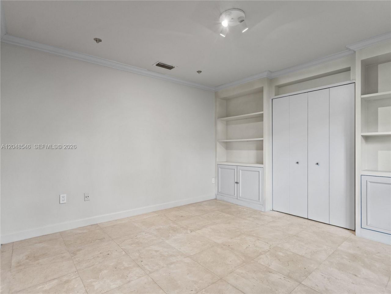 651 S Mashta Dr , Unit 651, Key Biscayne, FL 33149 Photo