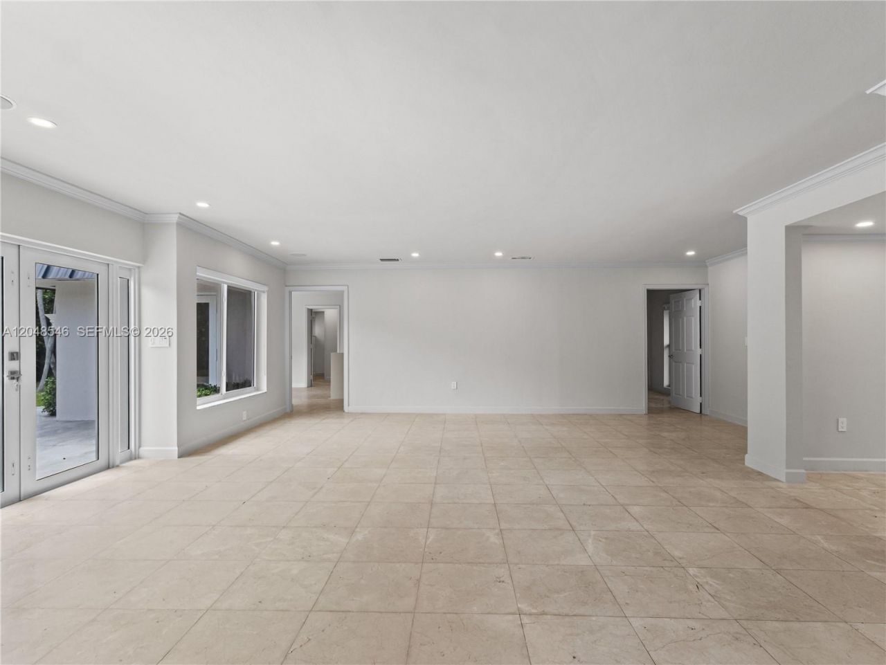 651 S Mashta Dr , Unit 651, Key Biscayne, FL 33149 Photo