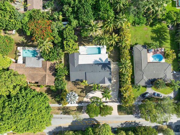 8220 SW 152nd St , Palmetto Bay, FL 33157