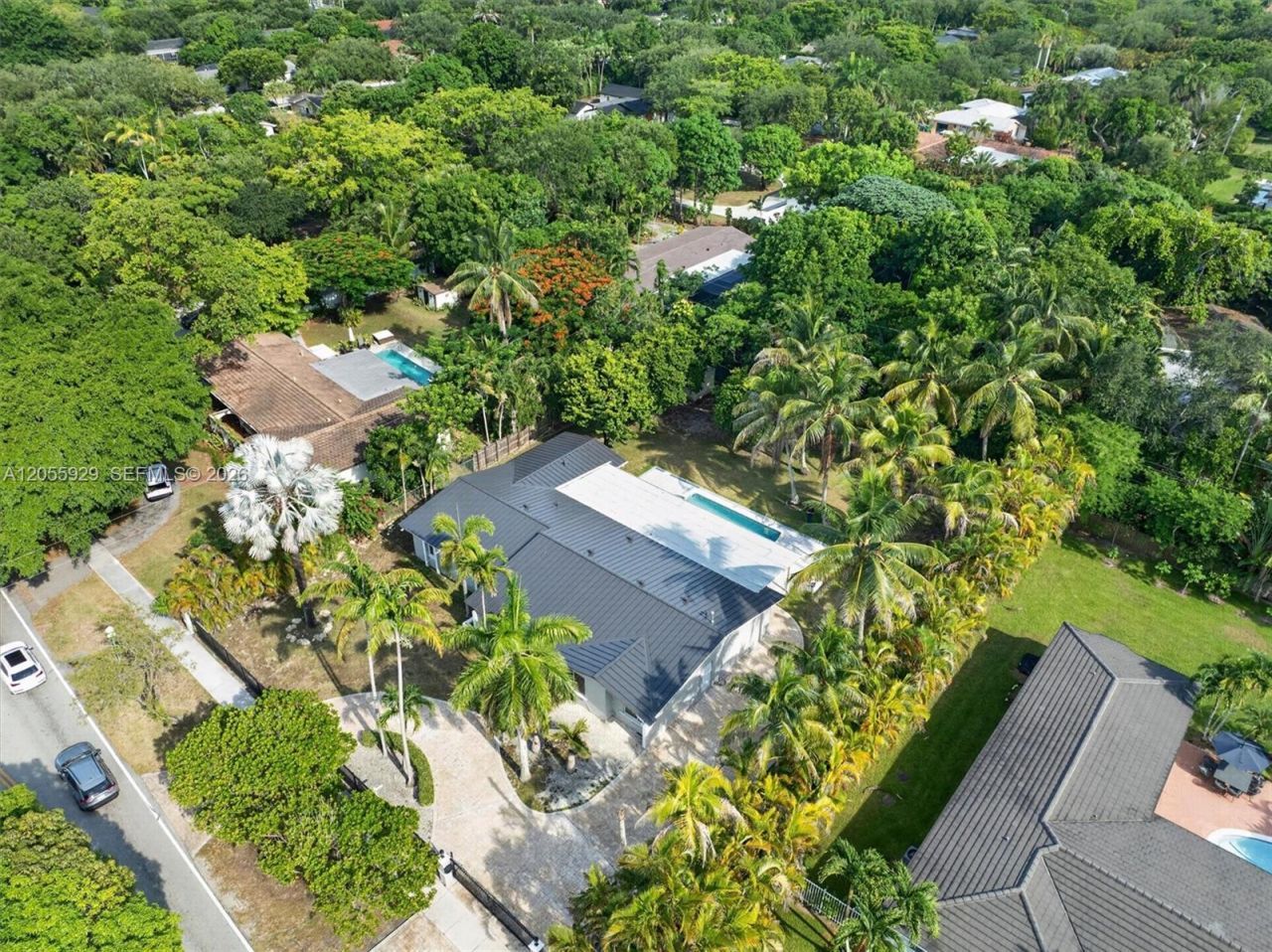 8220 SW 152nd St, Palmetto Bay, FL 33157 Photo