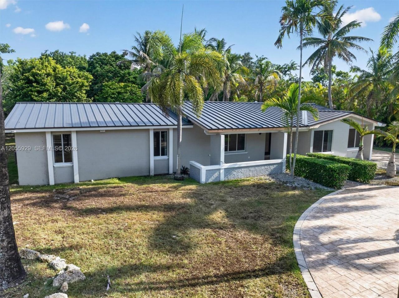 8220 SW 152nd St, Palmetto Bay, FL 33157 Photo