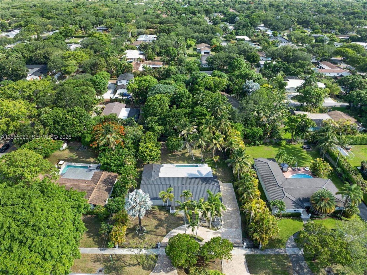 8220 SW 152nd St, Palmetto Bay, FL 33157 Photo
