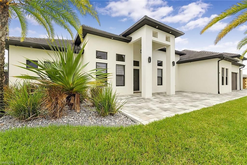 455 SE 17th Ave, Cape Coral, FL 33990 Photo