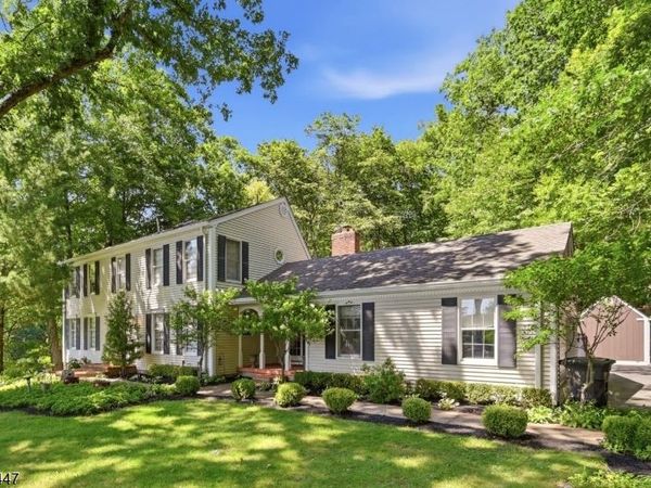 111 Kitchell Lake Dr, West Milford, NJ 07480