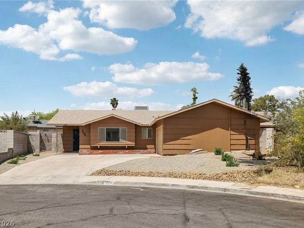 204 Breeze Street , Las Vegas, NV 89145