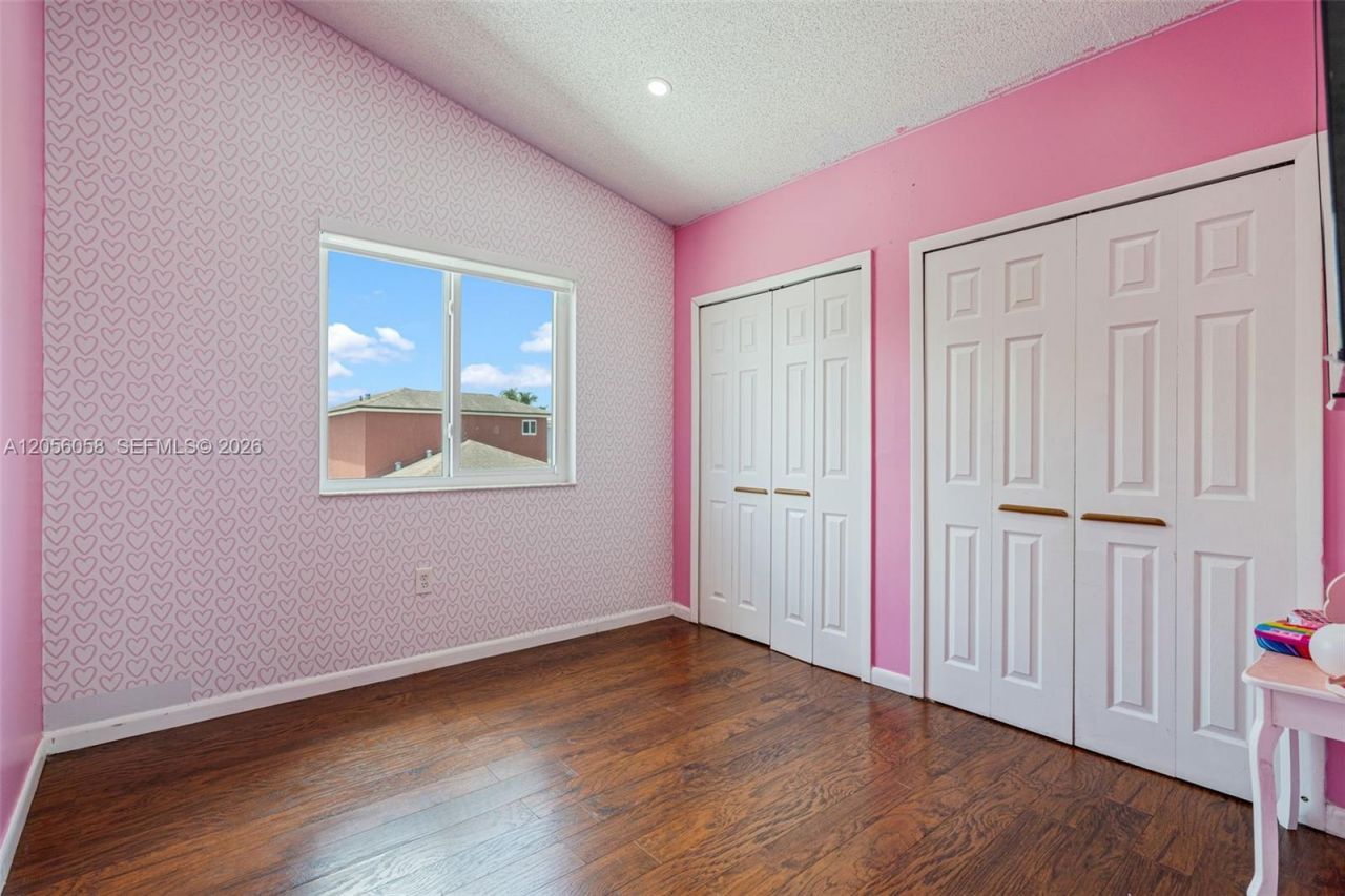 13990 SW 160th Ter, Miami, FL 33177 Photo