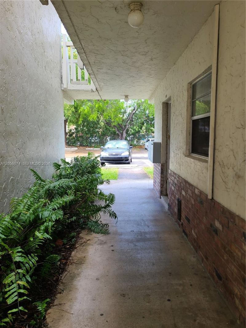 4165 SW 67th Ave , Unit 112B, Davie, FL 33314 Photo