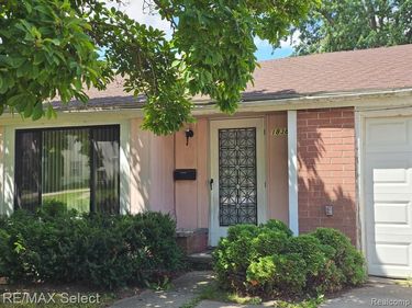 1838 Tebo Street NE Tebo Street, Flint, MI 48503