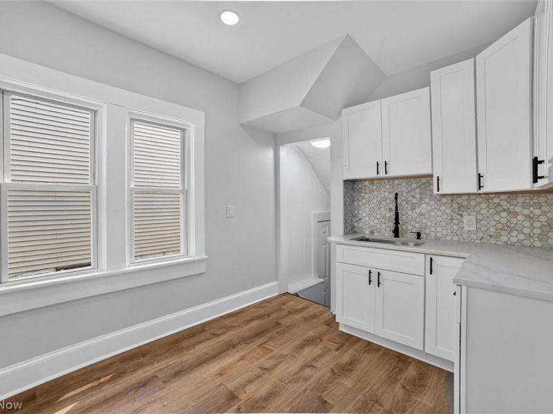 3063 W 103rd Street, Cleveland, OH 44111 Photo 11