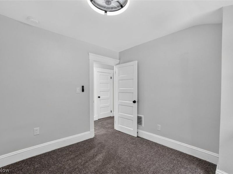 3063 W 103rd Street, Cleveland, OH 44111 Photo 19