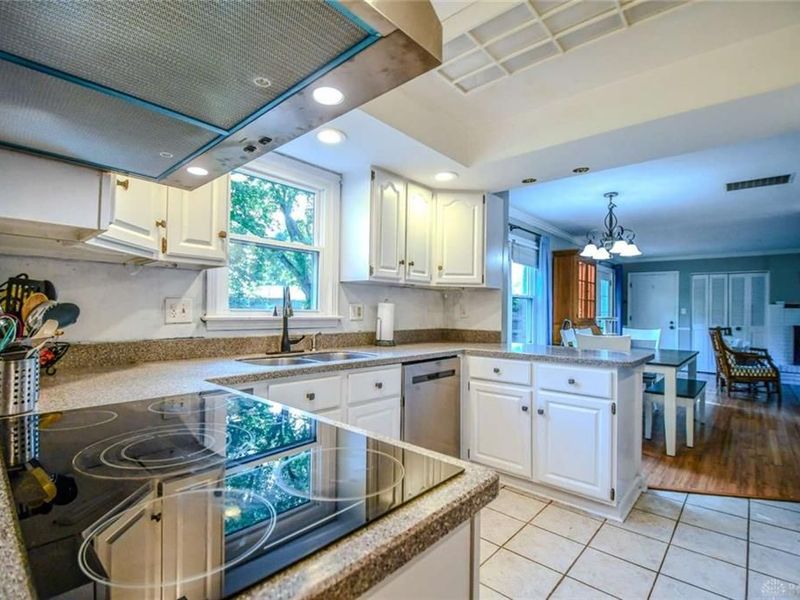 7425 Heatherwood Court, Dayton, OH 45459 Photo 9