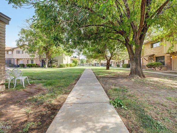 4310 W OCOTILLO Road, Glendale, AZ 85301