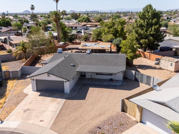 922 W Angela Drive, Phoenix, AZ 85023