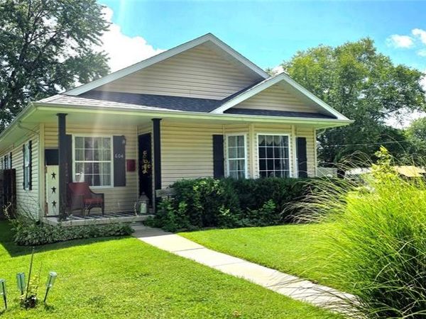 604 W Broadway Street , Steeleville, IL 62288