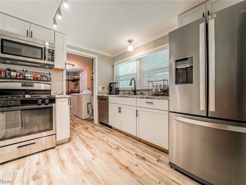 632 Irving Park Boulevard, Sheffield Lake, OH 44054 Photo 13