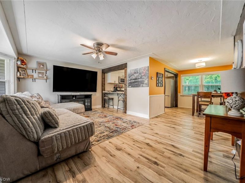 632 Irving Park Boulevard, Sheffield Lake, OH 44054 Photo 4