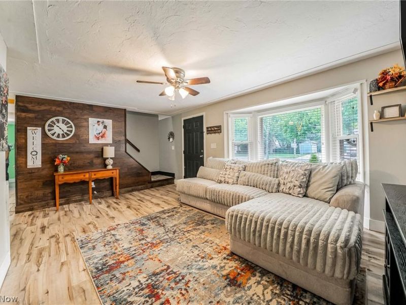 632 Irving Park Boulevard, Sheffield Lake, OH 44054 Photo 5