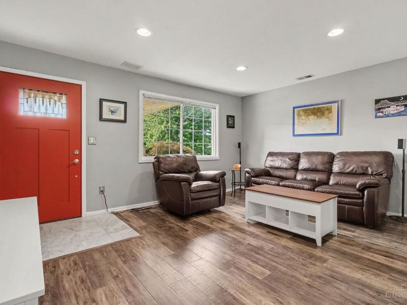 6201 Hollyberry Lane, Fairfield Twp, OH 45011 Photo 5
