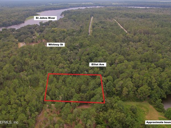 115 ELLIOT Avenue, Satsuma, FL 32189