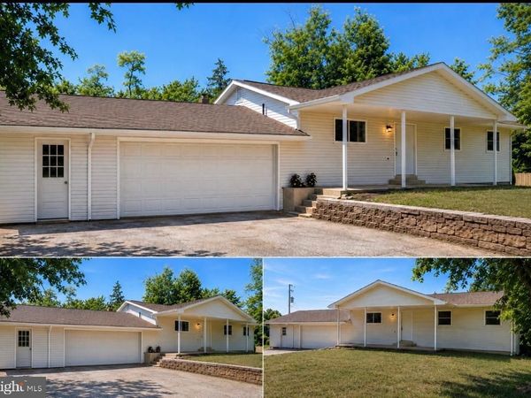 65 BUNKER LANE, ETTERS, PA 17319